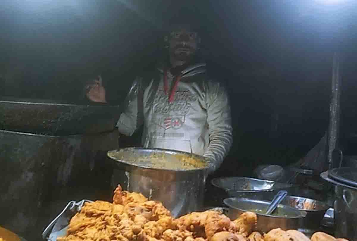 friend saw him lifting the sack, he said, do weightlifting, now he is winning gold and silver