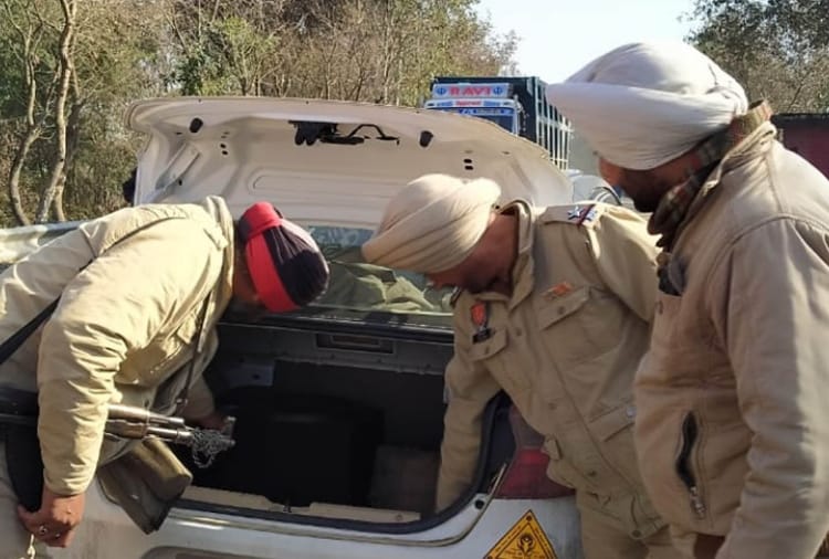 Police alert after intelligence input in Pathankot