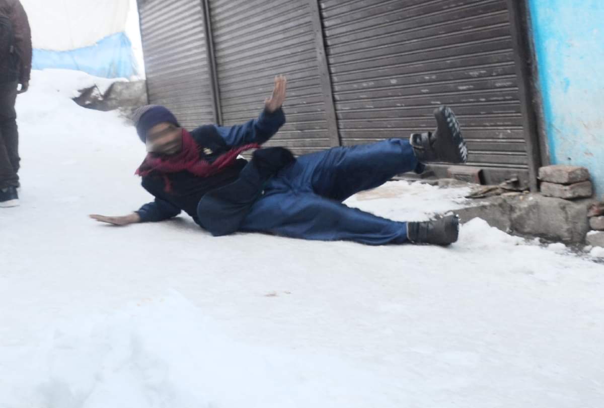 Snow becomes deadly in Shimla, one dead, 20 injured after slipping in snow