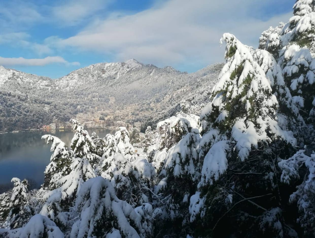 Heavy snowfall breaks 20-year record 14 killed in Balochistan, road and air connectivity broken