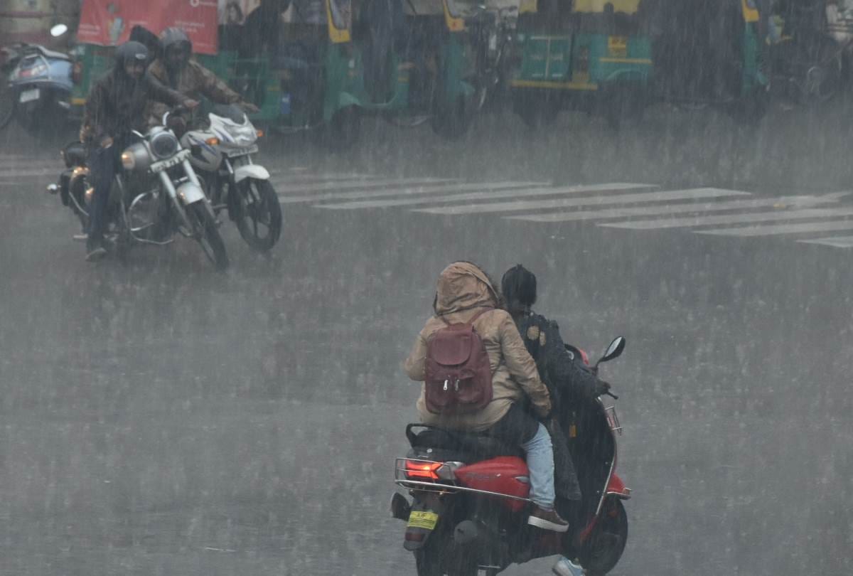 rain in lucknow, maximum temperature recorded 14.8 degrees celsius