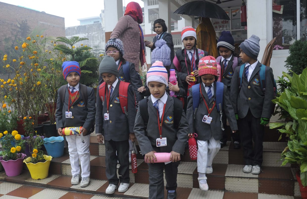 School Reopen in Varanasi from tomorrow amid cold time table from 10 am to 2 pm