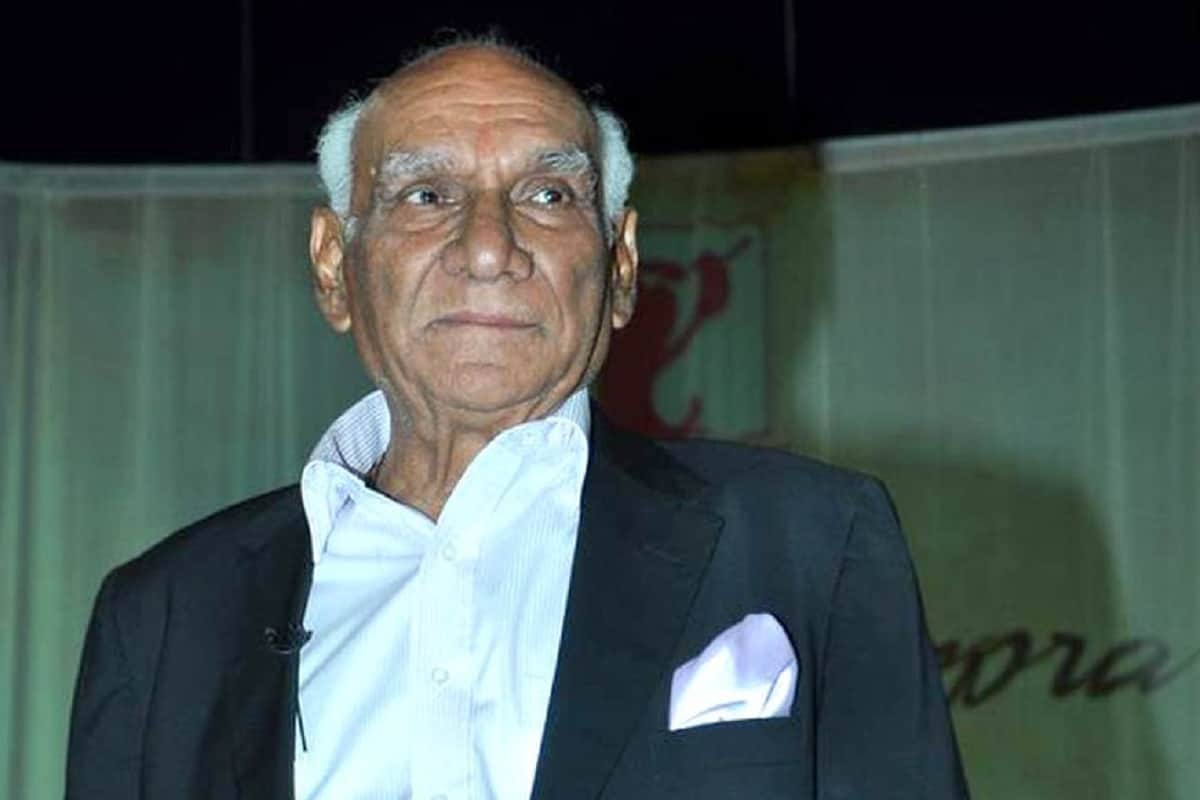 Yash Chopra Birthday Top 10 Memorable Films Of YRF Dil Toh Pagal Hai Lamhe Waqt Daag Ittefaq Silsila