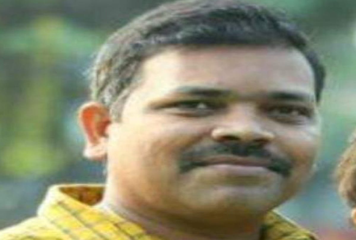 Central school teacher died in road accident, five injured