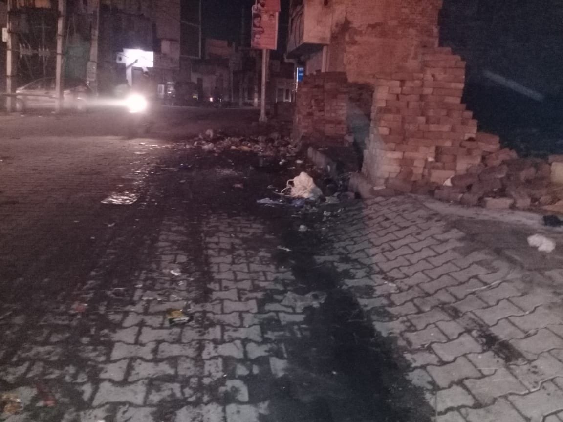 spending Rs 48 lakh every month and not grtting up from home