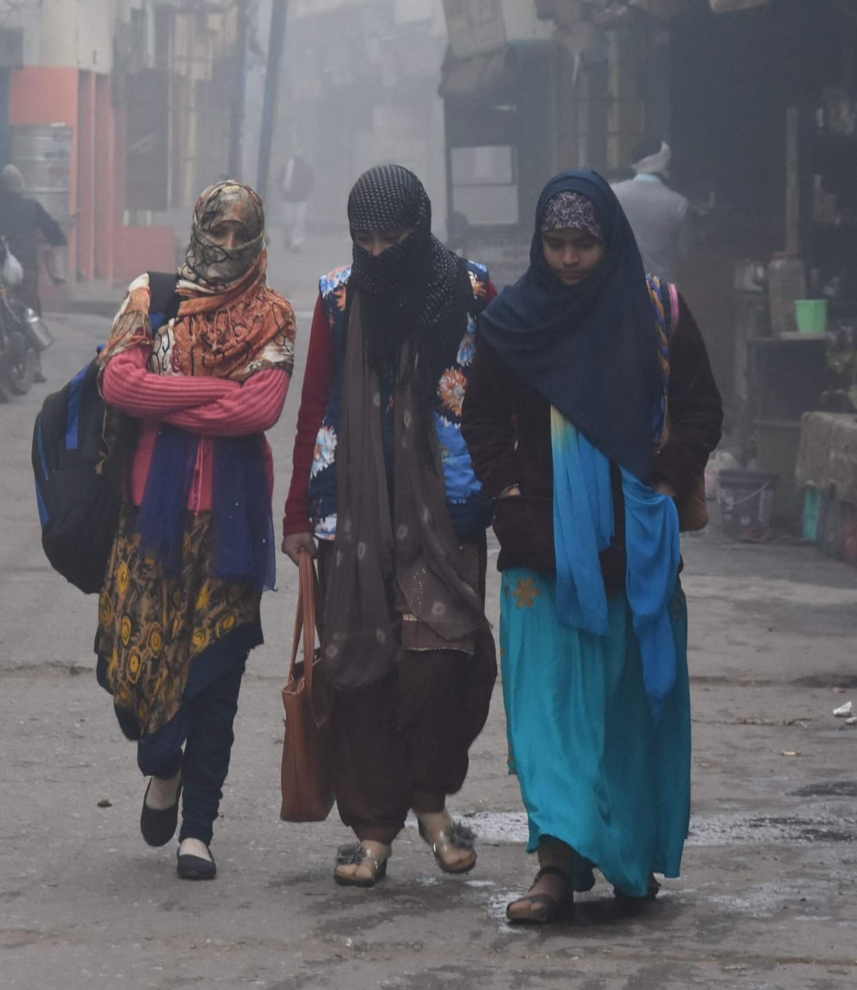 cold weather in sambhal