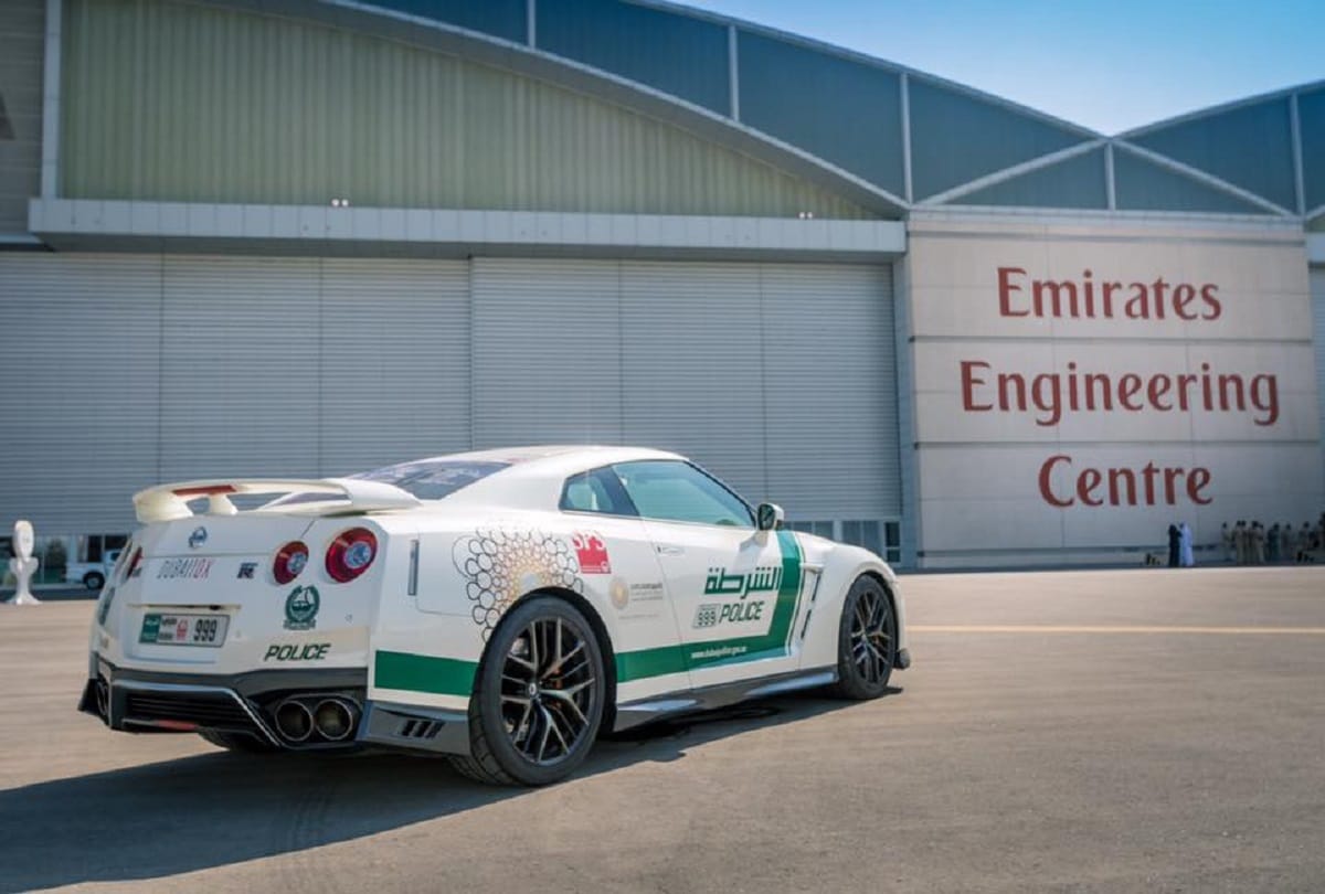 Dubai Police adds this supercar to its fleet dubai police cars collection