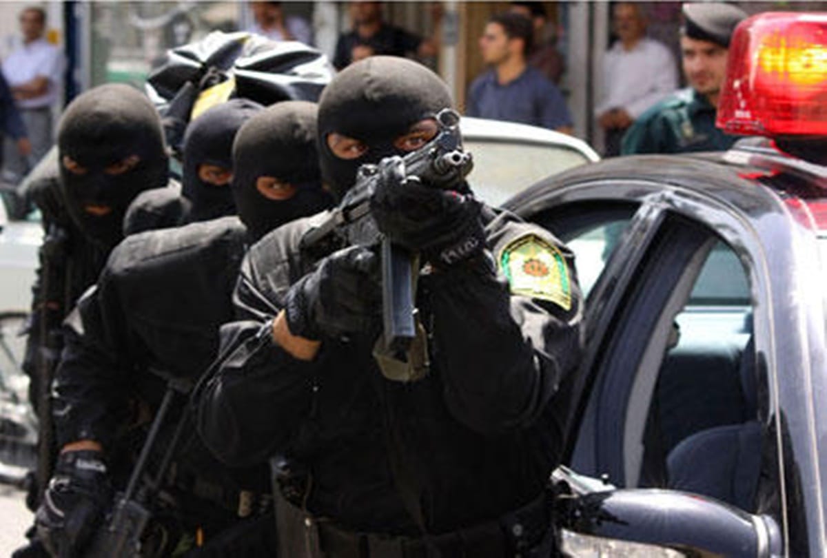 Iran : Gunmen open fire in bazaar in southwestern Iran, killing at least 5