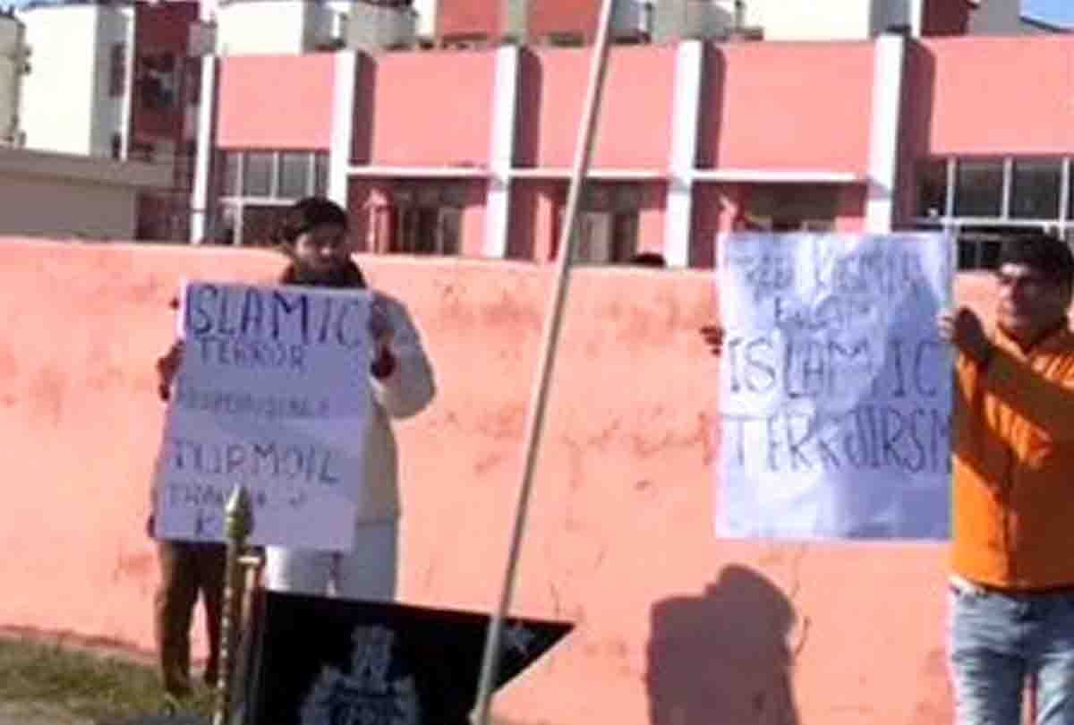 delegation of 15 foreign envoys Will meet girish chandra murmu and Kashmiri Pandits