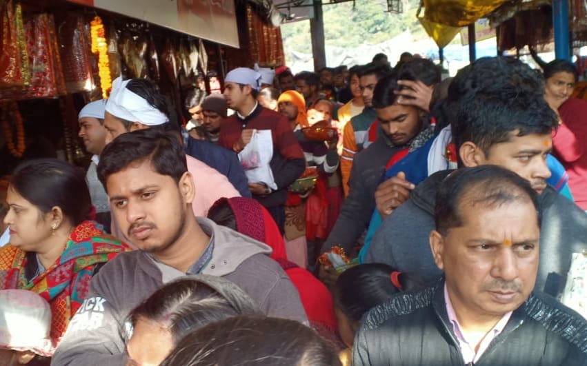 A rally of devotees gathered at Shakambhari Devi on Chaturdashi