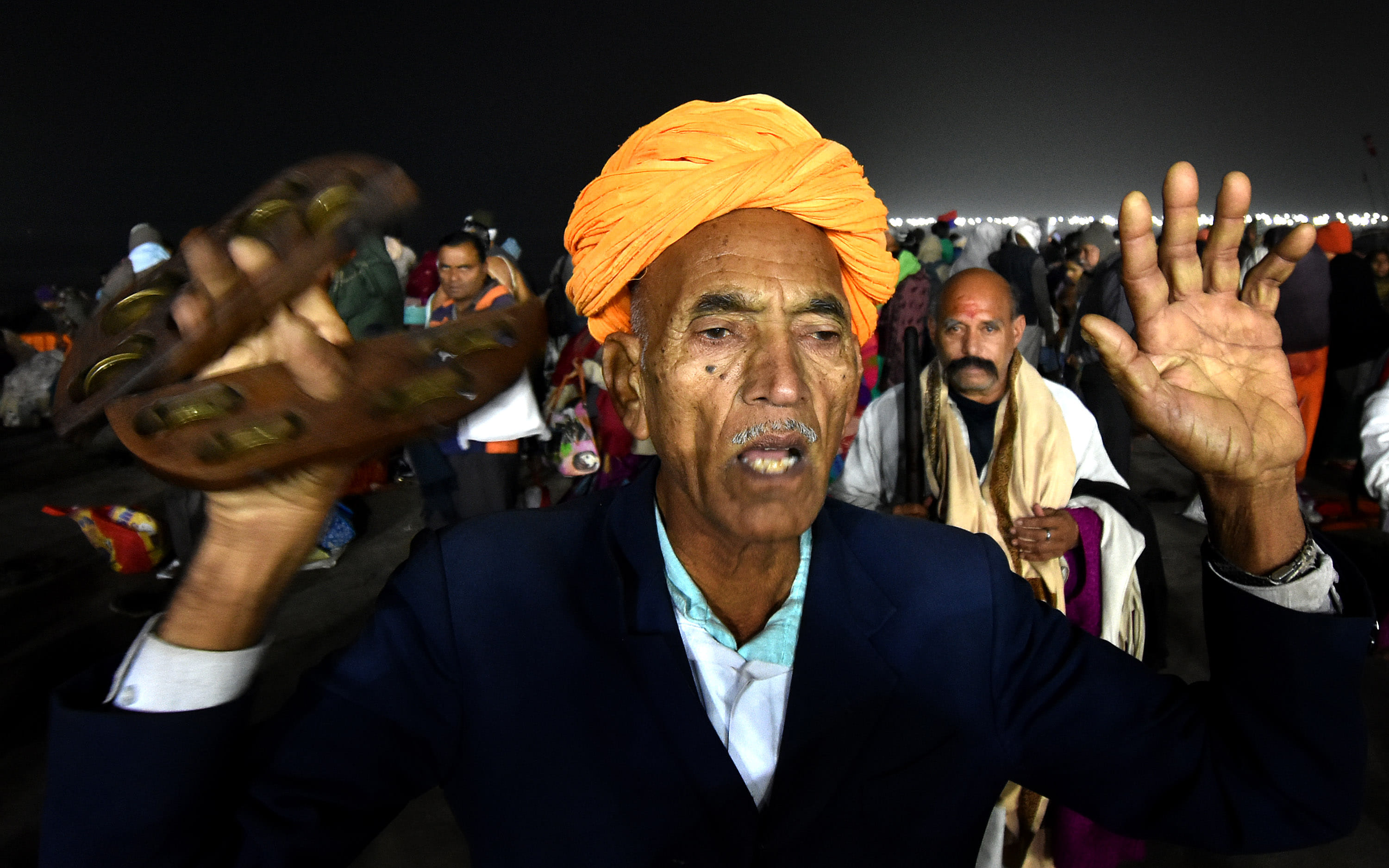 A holy dip in the Sangam on Paush Purnima, opening of the Magh Mela