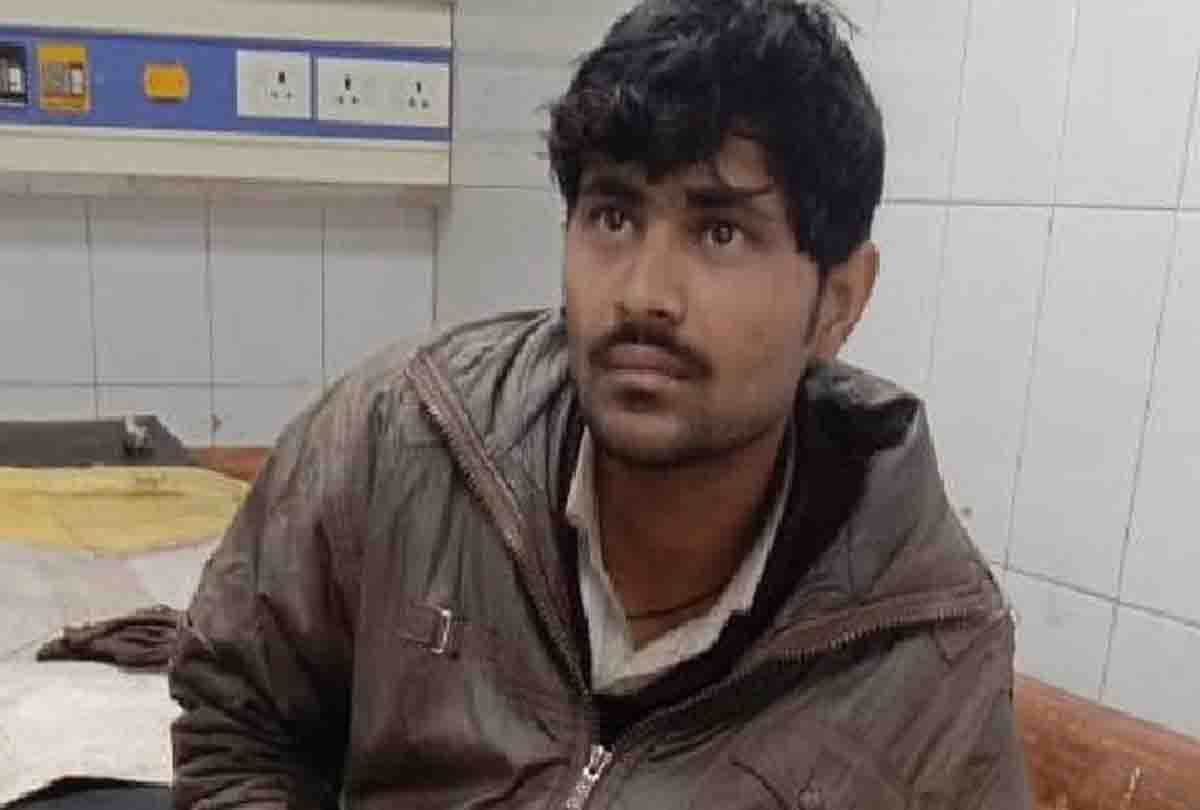man robbed in kanpur-lucknow local train