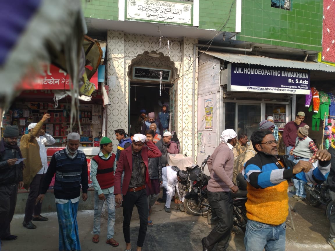 Juma namaz peacefull in Gorakhpur