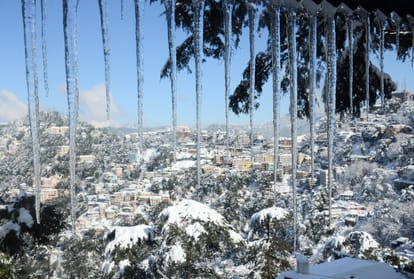Shimla gets snowfall six times in 21 days, Will break many records this season