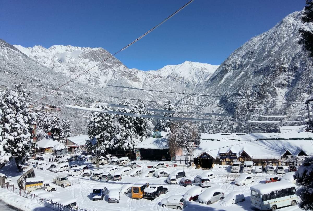 heavy rain and snowfall warning in Himachal with Yellow-Orange alert