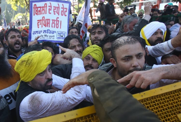 Aap, Aam Admi Party in Revival Mode due to Delhi Assembly Election 2020 Opinion Poll