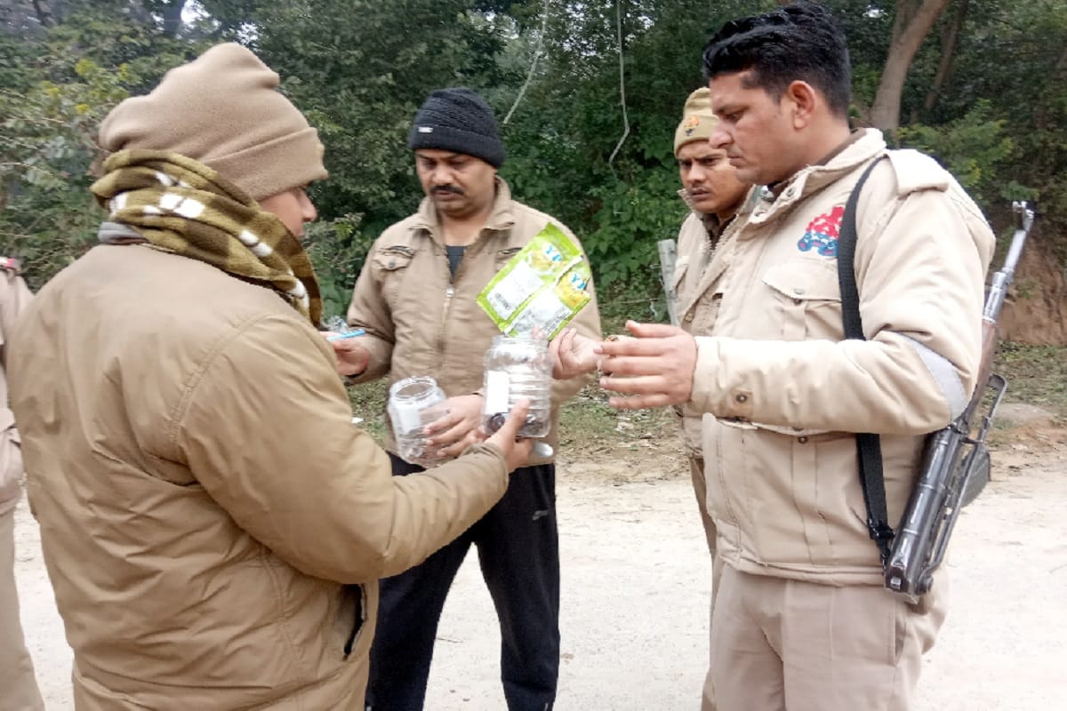 Crime, two brothers murdered for alcohol in Bijnor district of Uttar Pradesh