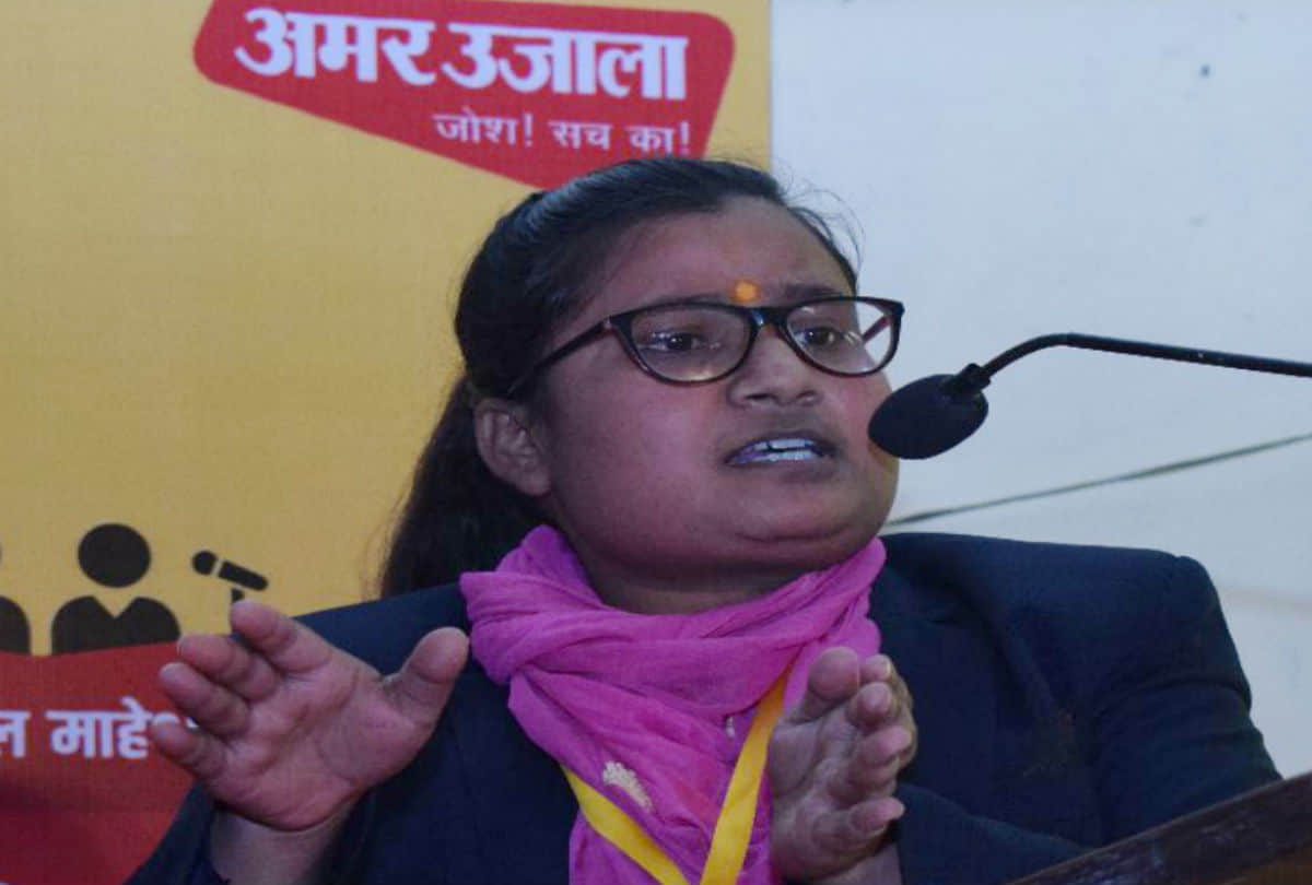 Shri Murarilal Maheshwari Smriti Debate Competition Held In Agra