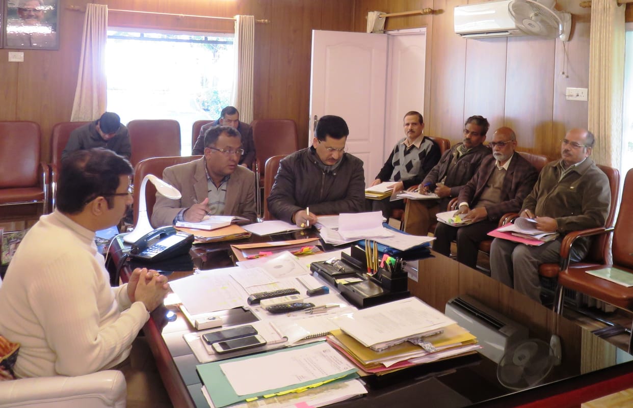 Issue show cause notice to Superintending Engineers of Almora, Nainital and Pithoragarh of Loniv