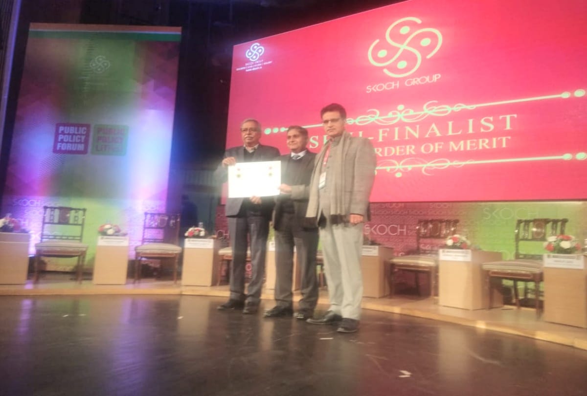 Silver medal received for Unclaimed dogs adopt scheme of Shimla mc