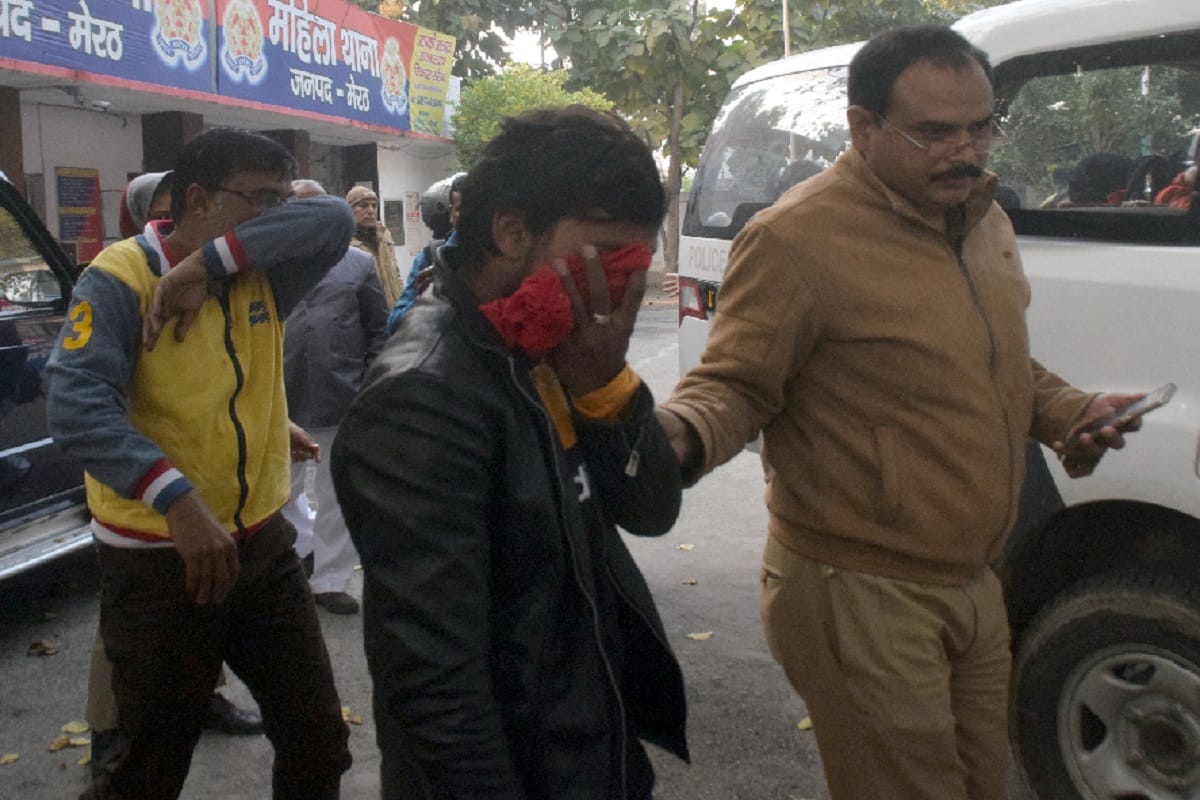 Brothel racket busted in Meerut and four arretsed including a dancer