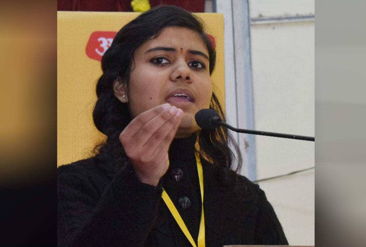 Shri Murarilal Maheshwari Memory Debate Competition winners