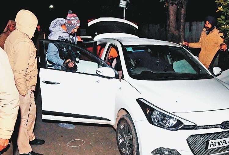 Firing on man at Parking of GMCH 32 Chandigarh