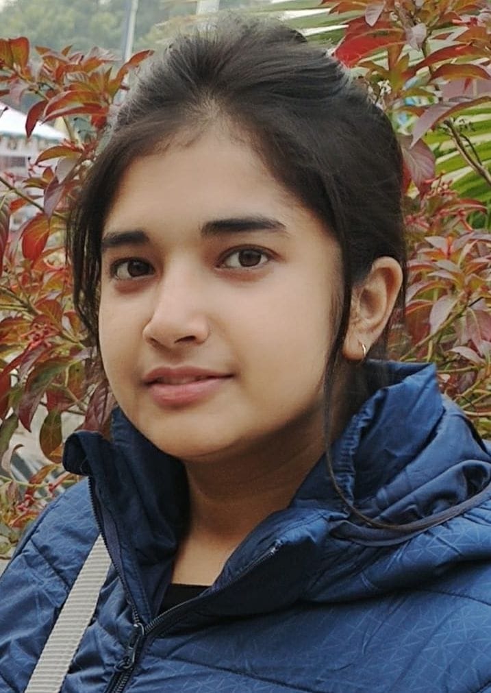 Sumedha boosted Prayagraj's pride, selected in IES