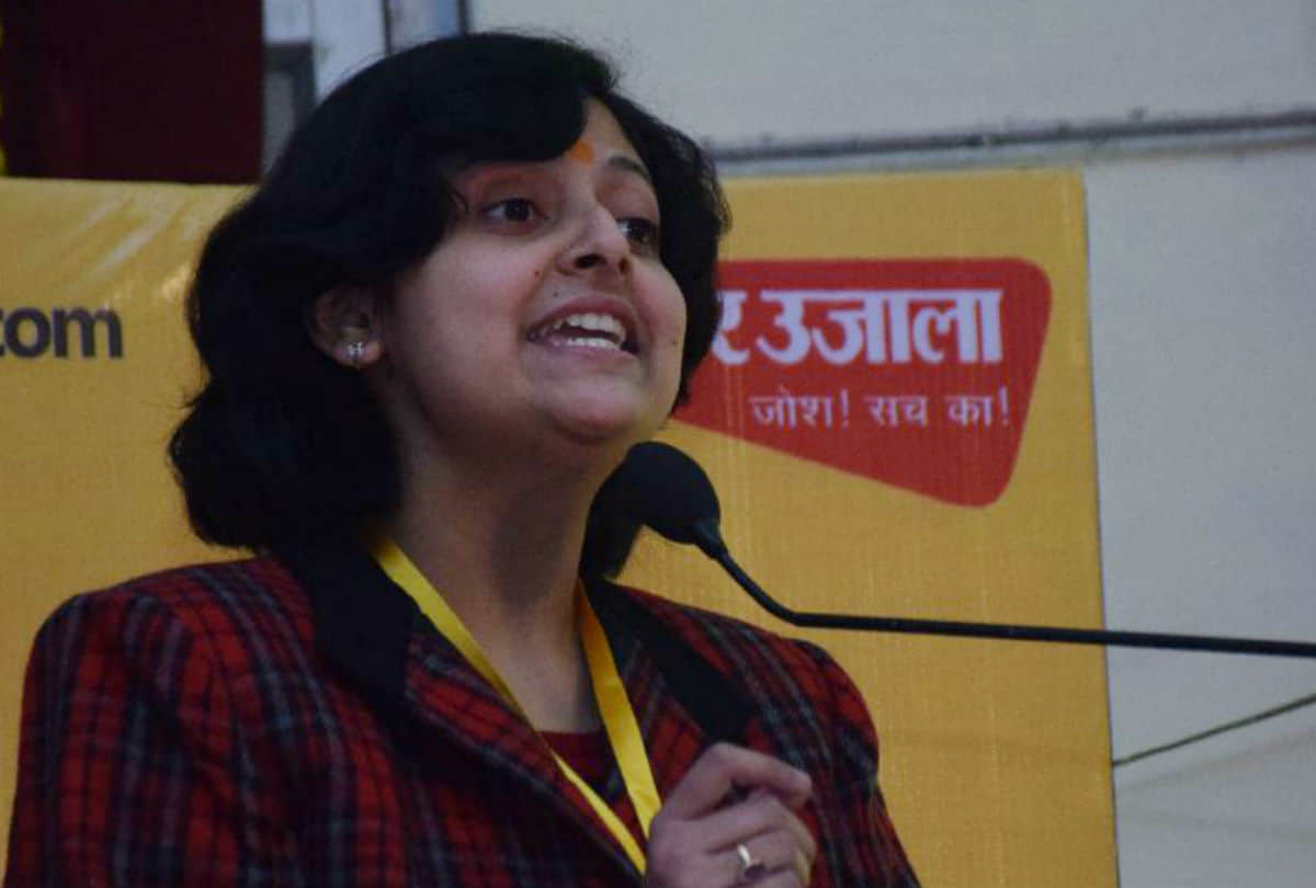 Shri Murarilal Maheshwari Smriti Debate Competition Held In Agra