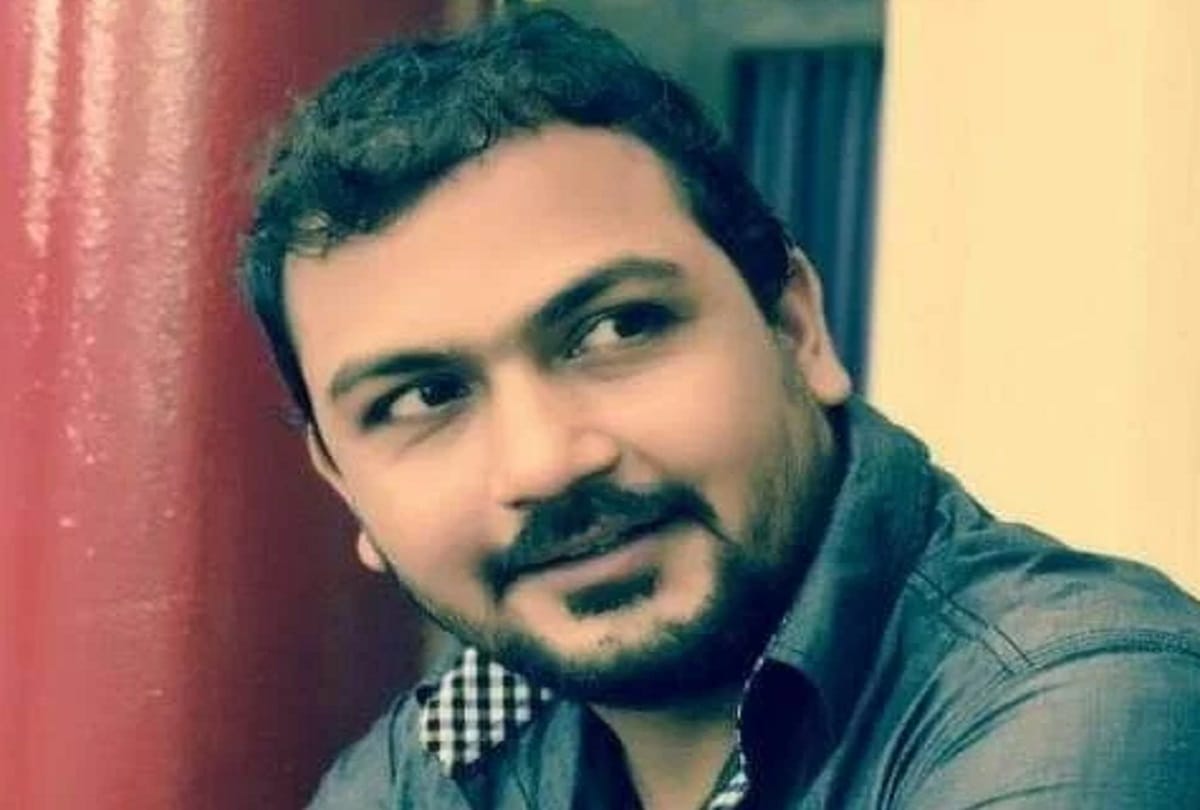 youth of jhansi earned name from their hard work