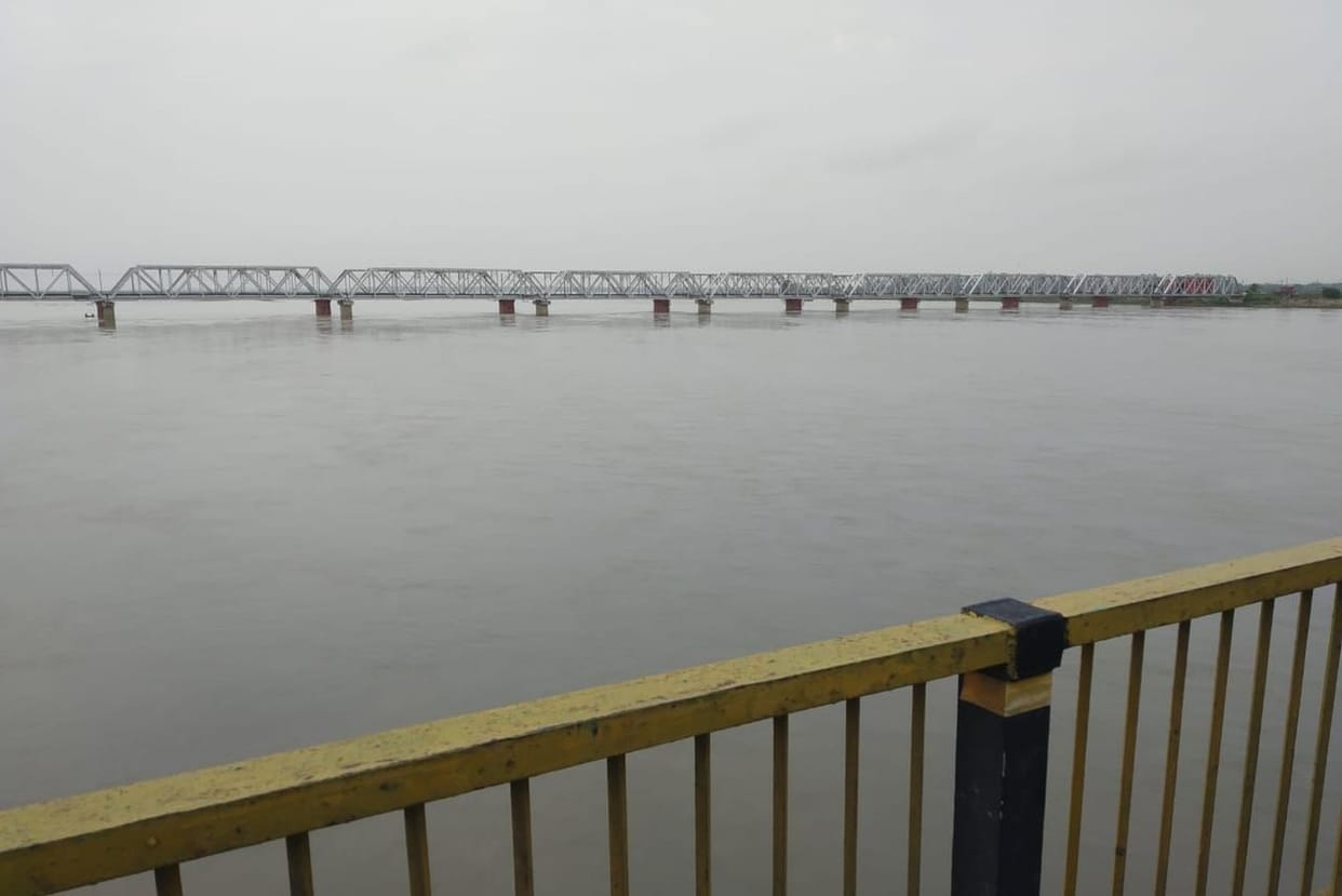 The confluence of the Ghaghra at Trimuhani Ghat was done through Saryu