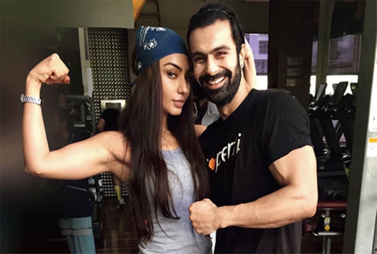 actress mahek chahal here her some unknown facts