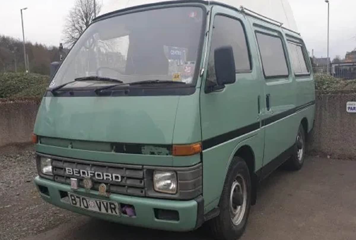 Girl frees herself from rent and bills by turning a old campervan into her new home