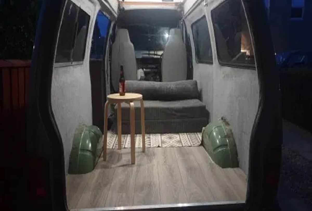 Girl frees herself from rent and bills by turning a old campervan into her new home
