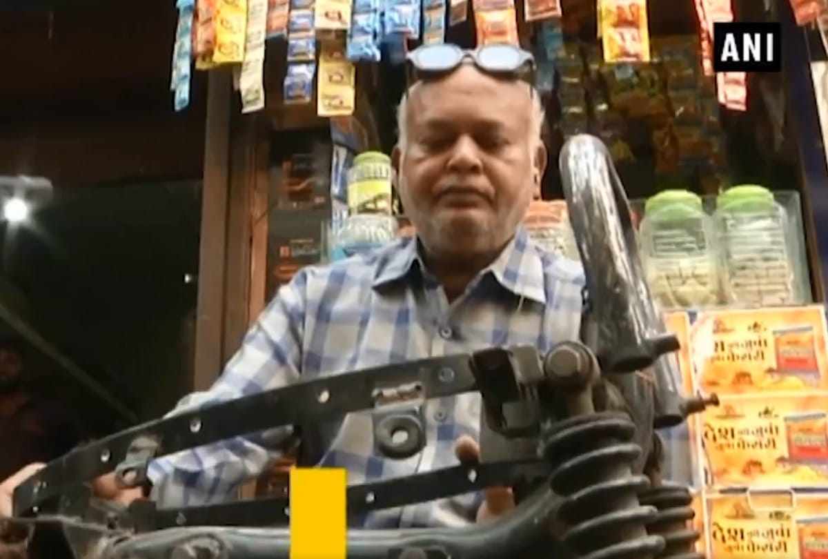disabled elderly Vishnu Patel made E bike from junk Anand Mahindra said he would like work with him
