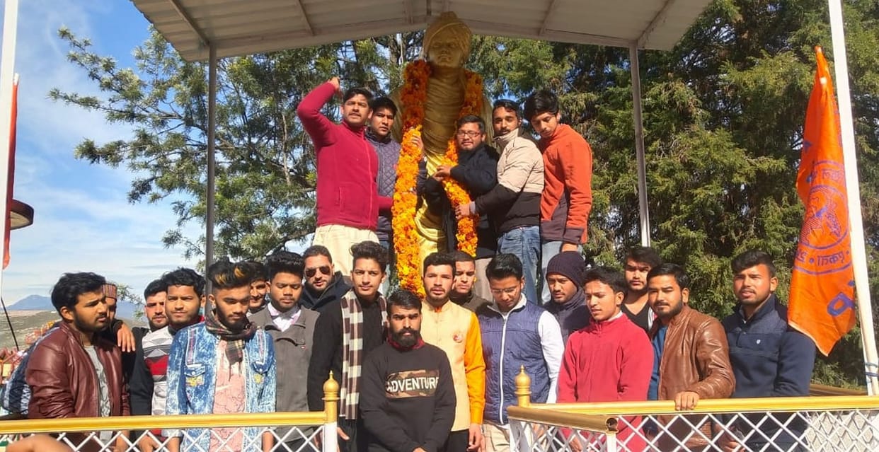 Heirs of freedom fighters demonstrated