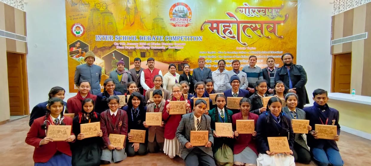 debate organized by JP Education Academy, ishita and samridhi win