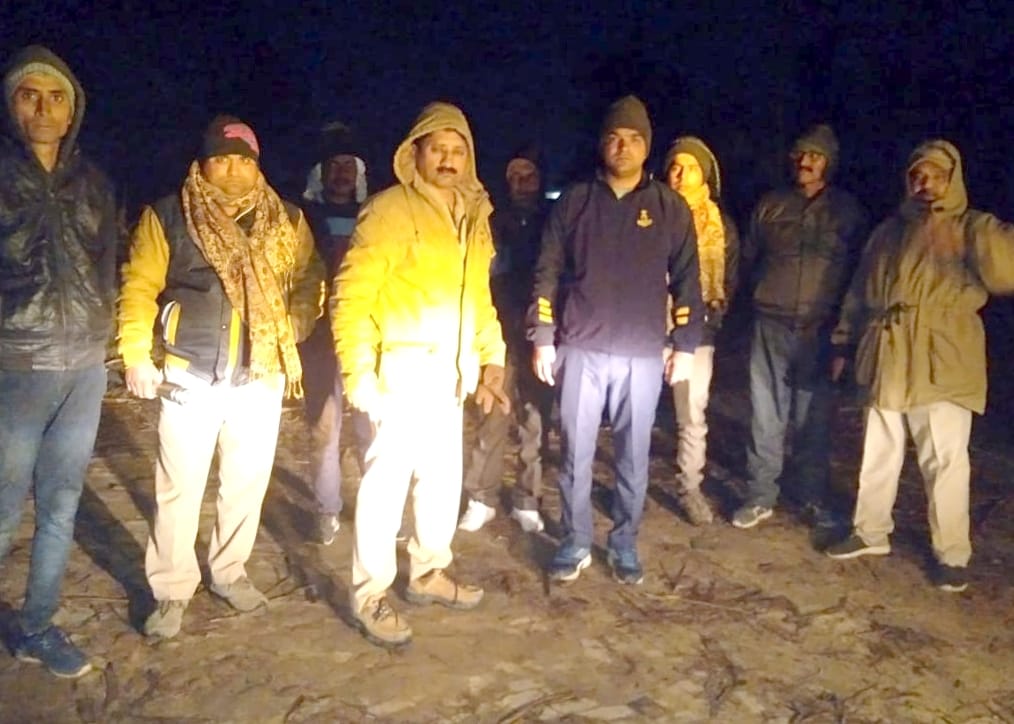Evening in the night in search of Guldar
