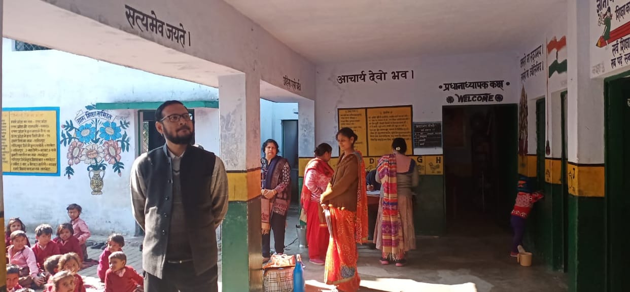 SDM cheking school in lalitpur