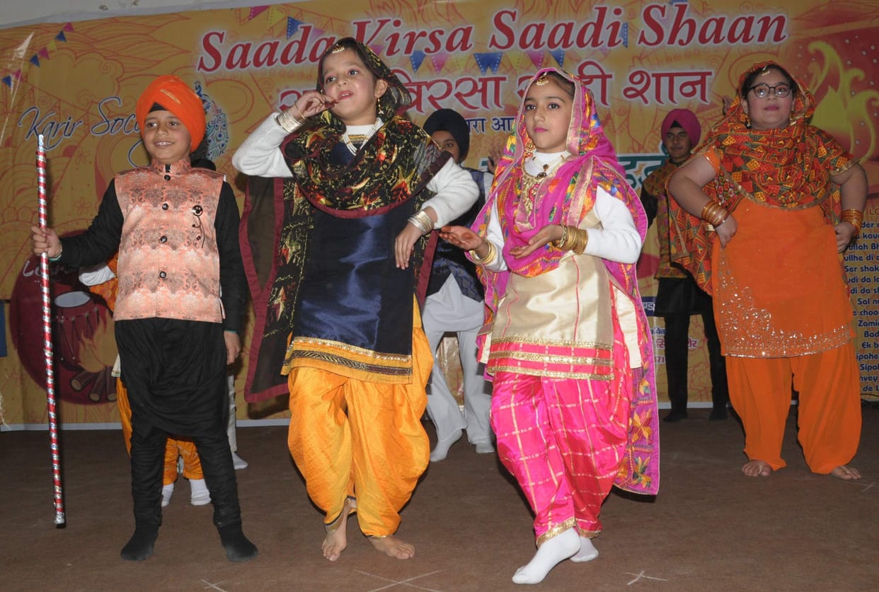 Bhangra, Gidda and Ghoomar dance mesmerized