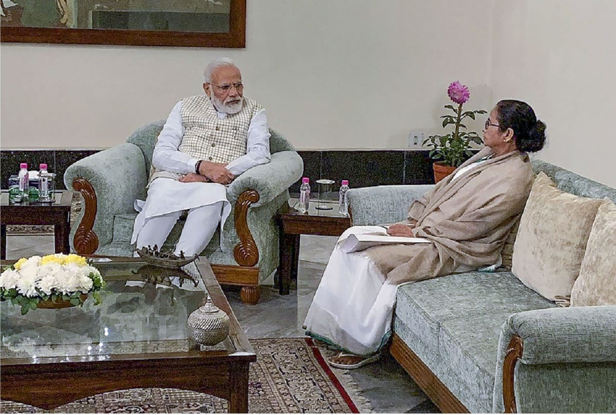 PM Narendra Modi Kolkata Trip, West Bengal CM Mamata Banerjee distance from program