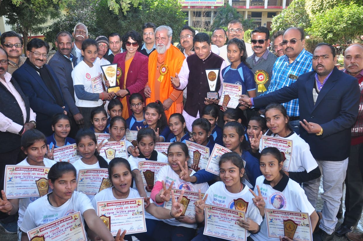 youth follow smami vivekanand massege