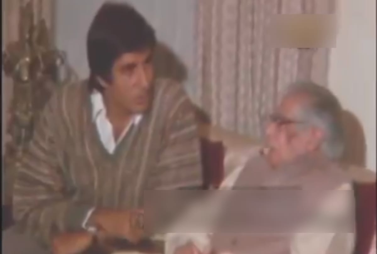 amitabh bachchan share a video of his father harivansh rai bachchan birthday celebration