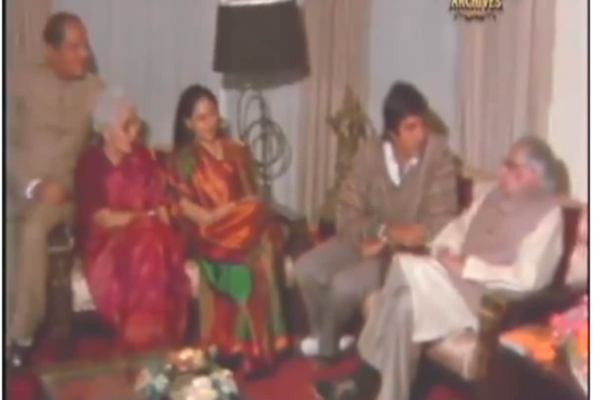 amitabh bachchan share a video of his father harivansh rai bachchan birthday celebration