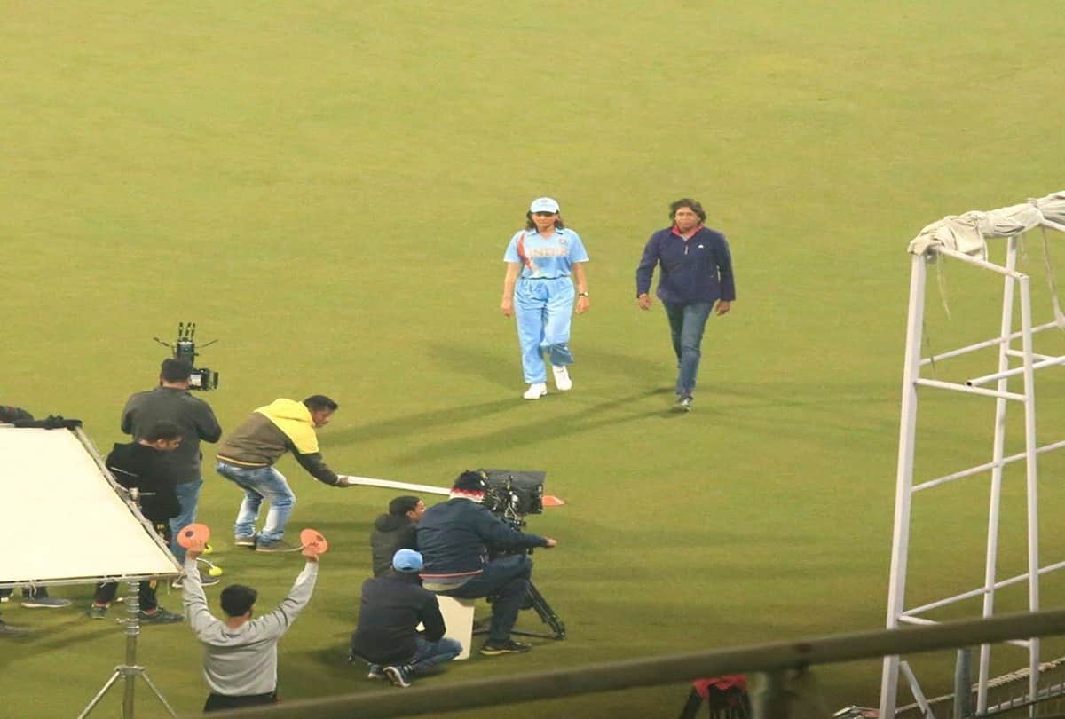 Anushka Sharma Start Shooting For Indian Cricketer jhulan Goswami Biopic Photos Viral
