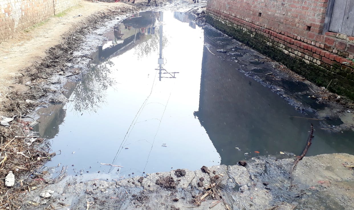 villagers protest for water logging in sambhal