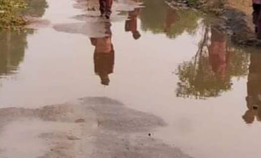 overflow siver water on road