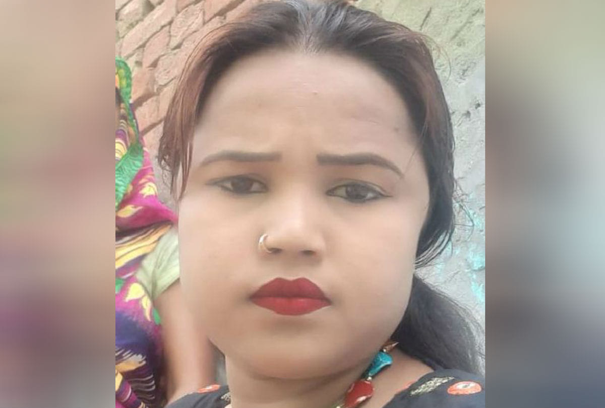 woman death by truck crashed on Gwalior road in agra