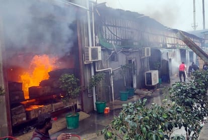 Fire breaks out at a factory in bari industrial area