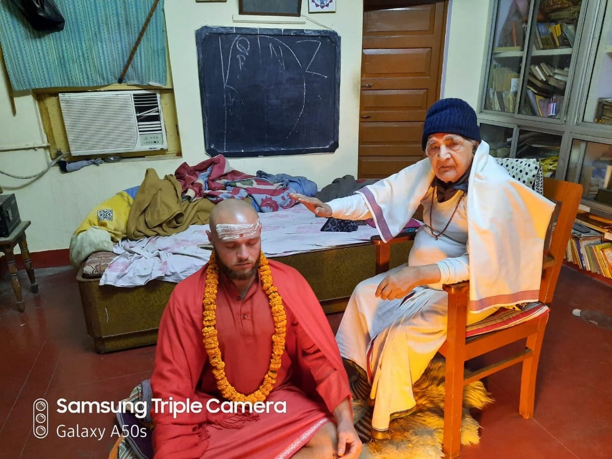 France resident Romain took Hinduism became Ramananda Nath in varanasi